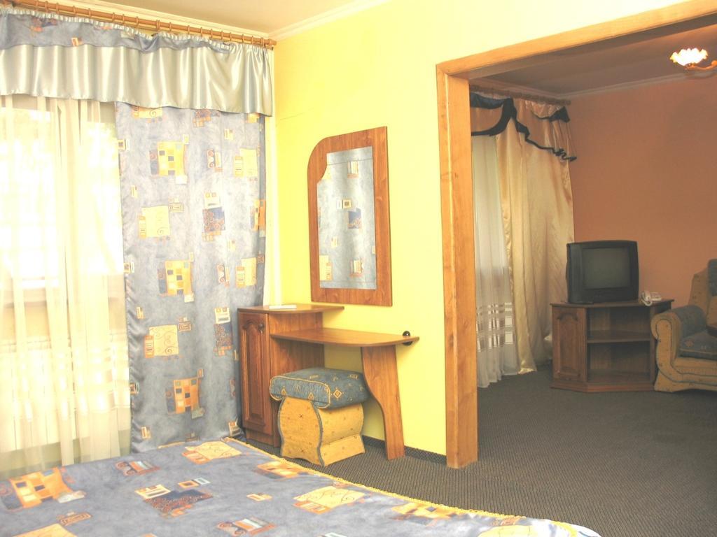 Duet Hotel Uzhhorod Luaran gambar
